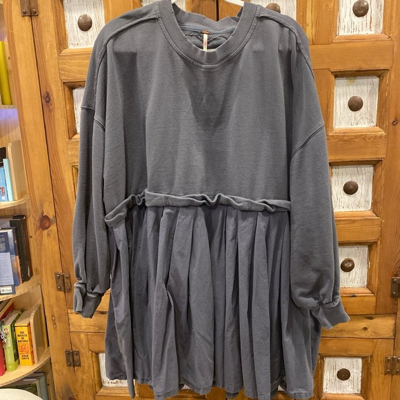 Free People Dresses & Skirts - Free People sweatshirt dress size large./ XL oversize tunic babydoll